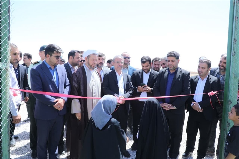 افتتاح زمین چمن مصنوعی مینی‌فوتبال در روستای بابان کبودرآهنگ