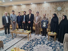 دیدار مسئولان همدان با خانواده شهید جلیل قره‌باغی در هفته تربیت‌بدنی