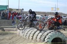 رونق هیجان و هدایت انرژی جوانان با برگزاری مسابقات موتورسواری