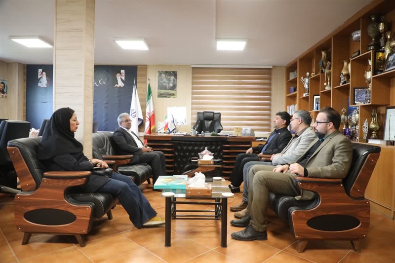دیدار مدیرکل ورزش و جوانان استان همدان با مدیرکل شعب بیمه ایران در همدان