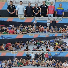 برگزاری مسابقات کشتی انتخابی غرب کشور در تویسرکان به مناسبت هفته بسیج