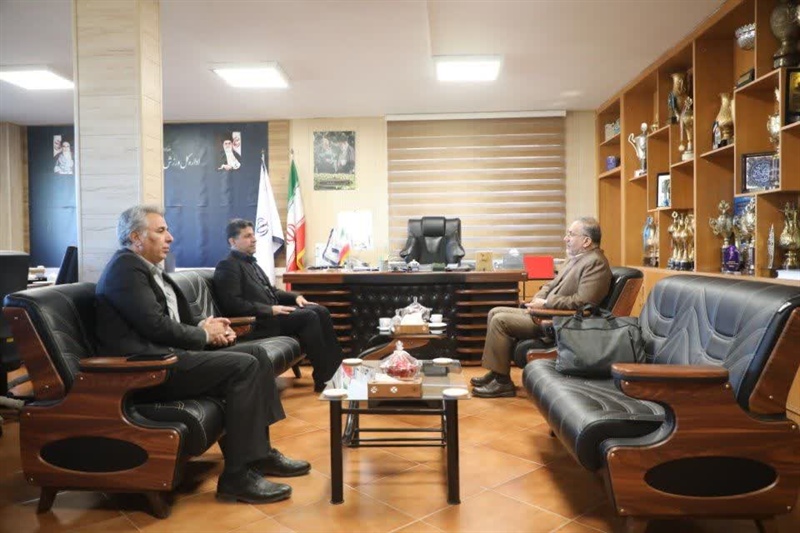 دیدار رئیس فدراسیون تیراندازی با کمان با مدیرکل ورزش و جوانان همدان