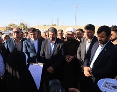 افتتاح زمین چمن ورزشی روستای امیرآباد کبودرآهنگ با حضور مسئولان استان همدان