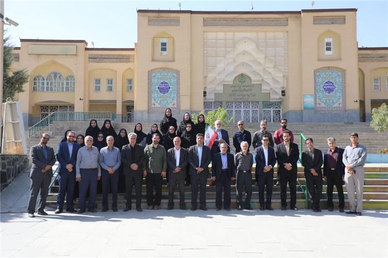 تجدید میثاق جامعه ورزش همدان با آرمان‌های شهدا همزمان با آغاز هفته دفاع مقدس