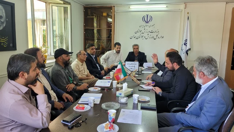 جلسه هماهنگی برگزاری جشن غدیر با محوریت برنامه‌های فرهنگی و ورزشی در همدان
