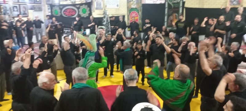 برگزاری مراسم عزاداری عاشورای حسینی با حضور جامعه ورزش در زورخانه پهلوان علی میرزای همدانی