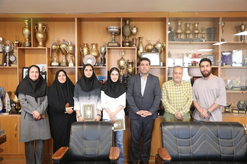 تجلیل مدیرکل ورزش و جوانان استان از شیما صفایی و ستایش ایلوخانی