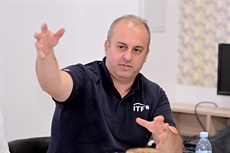 برقعی نماینده فدراسیون جهانی تنیس در مسابقات تنیس بین قاره ای جهان شد