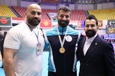 جعفر نوری باستانی کار اسدآبادی قهرمان رشته میل گیری سنگین در رقابت های آسیایی ارومیه شد