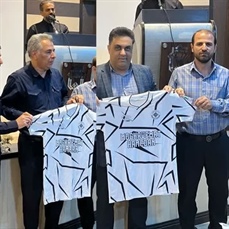 رونمایی از لباس تیم فوتسال مقاومت همدان و آغاز تمرینات رسمی