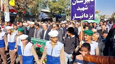 طنین بلند صدای «مرگ بر اسرائیل و آمریکا » در راهپیمایی روز سیزده آبان در شهرستان ملایر