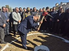 آیین کلنگ‌زنی سالن چندمنظوره ورزشی شهدای کمیته امداد امام خمینی(ره) در همدان برگزار شد