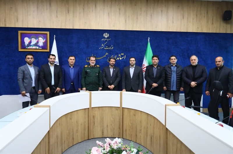 تأکید بر توسعه کشتی و زیرساخت‌های ورزشی در دیدار استاندار همدان و نایب‌رئیس فدراسیون کشتی