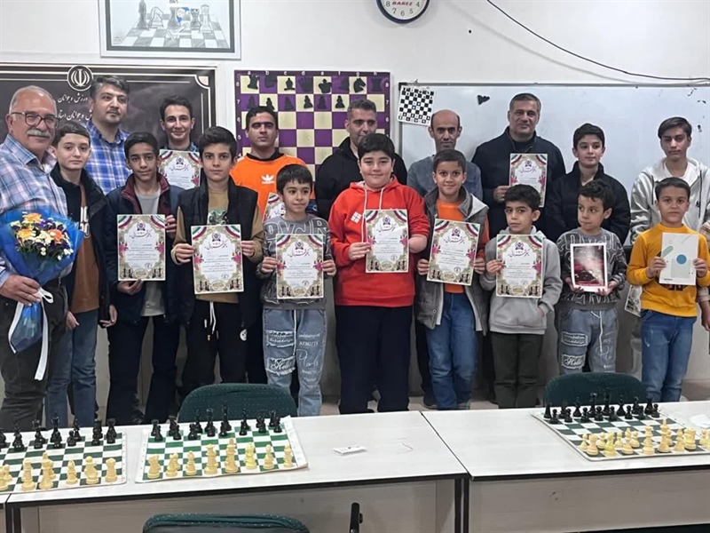 مسابقات شطرنج گرامیداشت هفته بسیج در شهرستان ملایر