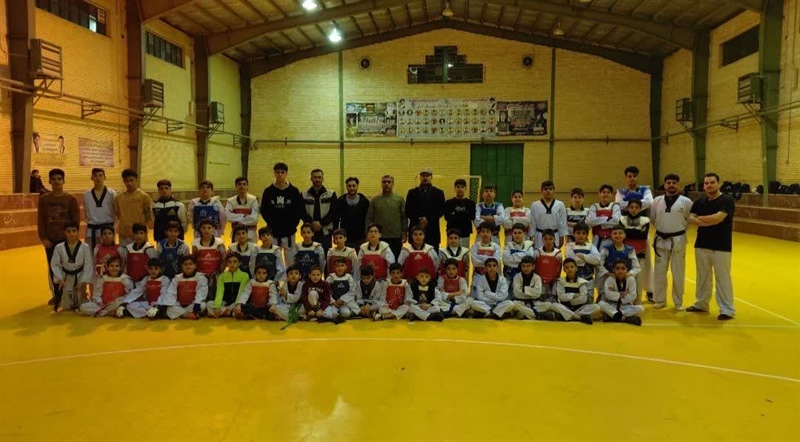 روایت عشق و ایثار و دلدادگی در سالن شهید حسینی شهرستان ملایر