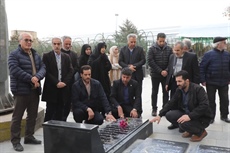 غبارروبی گلزار شهدا به مناسبت دهه مبارک فجر