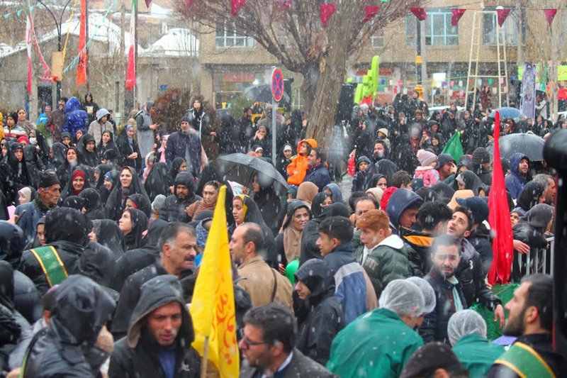 از سرود و مدیحه تا زورخانه و بوکس؛ جشن بی‌نظیر نیمه شعبان در مریانج