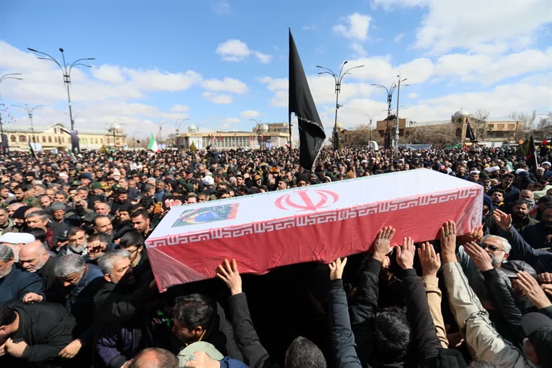 حضور مدیرکل و معاونین در تشییع پیکر پنج شهید والامقام در حمله جنایتکارانه امریکایی و صهیونی