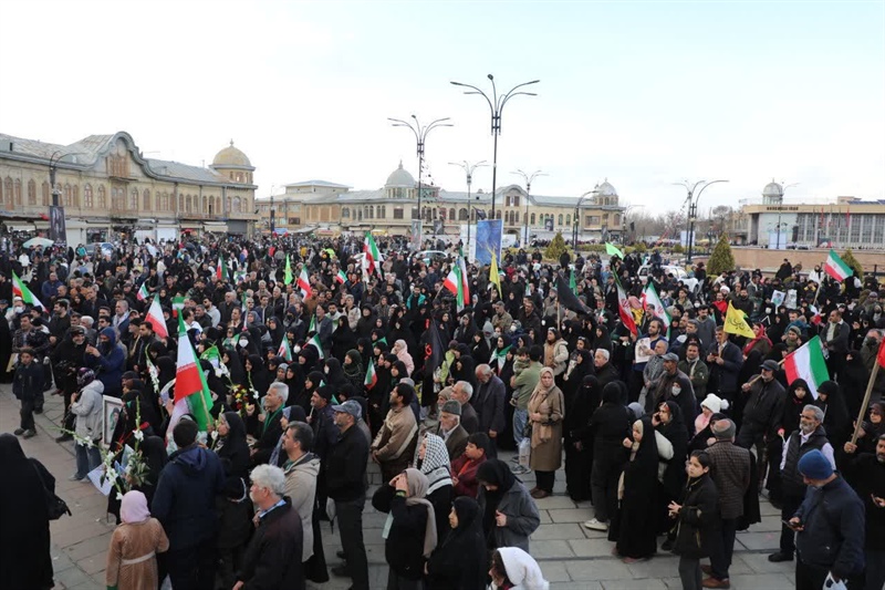باشکوه ترین استقبال تاریخ ورزش استان همدان؛ استقبال پرشور مردمی از قهرمانان در میدان امام خمینی(ره)