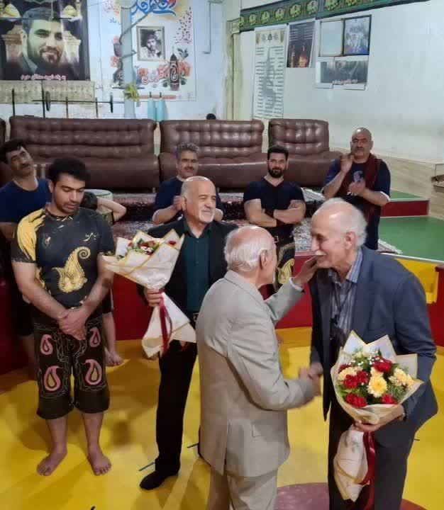تجلیل از معلمان وپیشکسوتان ورزش های باستانی گرامیداشت روز معلم در شهرستان ملایر