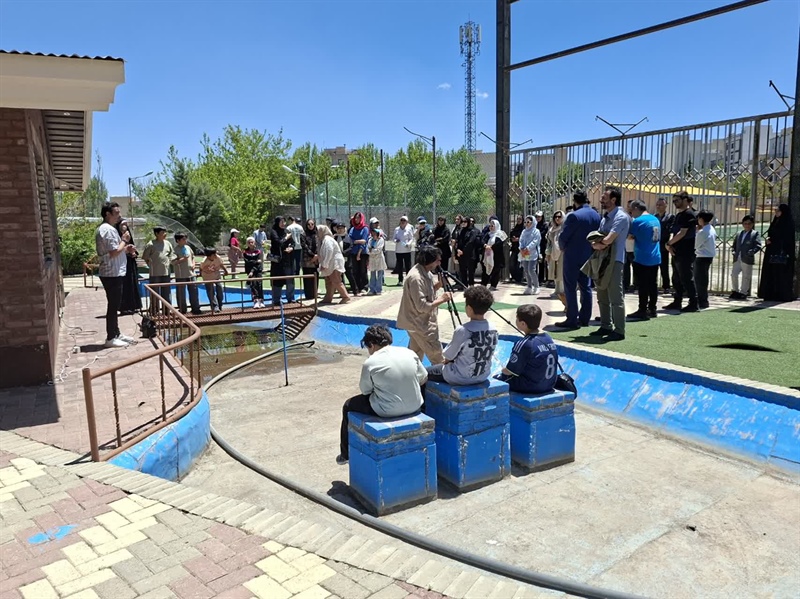 تجلیل از خانواده شهید ورزشکار مدافع حرم محمد رضا زارع الوانی
