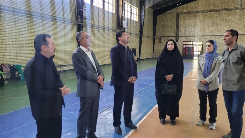 بازدید مدیر کل ورزش و جوانان استان از اماکن ورزشی سرکان