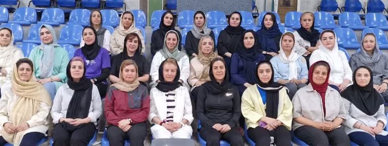 حضور بانوی ملایری در دوره آموزشی ارتقاء و دانش افزایی  مربیگری بدمینتون بانوان کشور