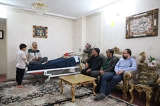 عیادت مدیرکل ورزش و جوانان استان همدان از پیشکسوت ورزشی‌نویسی استان