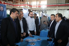 میز ارتباطات مردمی اداره کل ورزش و جوانان همدان در محل نماز جمعه برپا شد