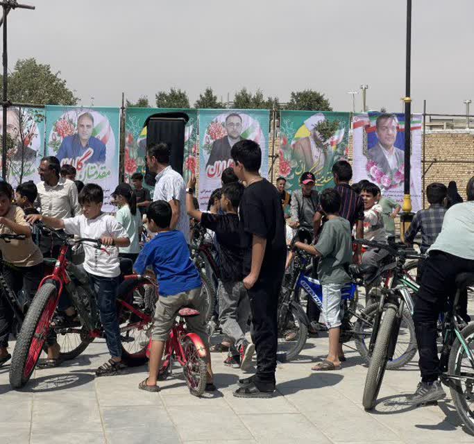 همایش بزرگ دوچرخه‌سواری فامنین برگزار شد