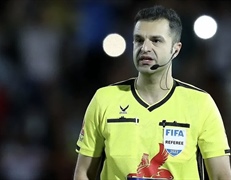 قضاوت داور همدانی در لیگ برتر فوتبال کشور