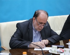 نایب رئیس مجلس: معرفی واقعیت‌های انقلاب بسیاری از مشکلات کشور را حل می‌کند