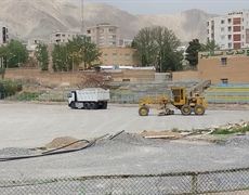 ادامه روندبازسازی مجدد پروژه زمین چمن تختی شهرستان ملایر