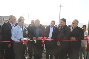 زمین چمن روستای حسام‌آباد شهرستان اسدآباد با حضور معاون وزیر ورزش و جوانان به بهره‌برداری رسید